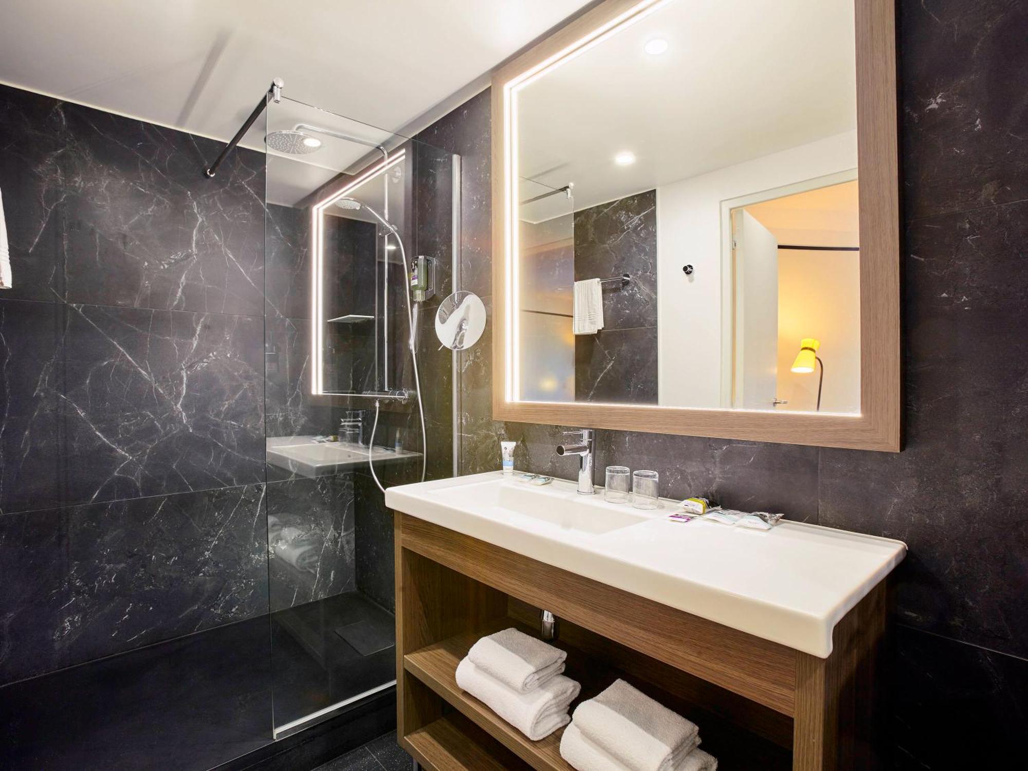 Mercure Paris Saint-Ouen Exterior photo